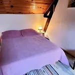 Prázdninový dům Jolie Maison En Pierres Avec Son Jardin Bucolique *