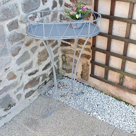 Hébergement de vacances Jolie Maison En Pierres Avec Son Jardin Bucolique Hardanges