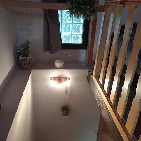 Jolie Maison En Pierres Avec Son Jardin Bucolique Hébergement de vacances Hardanges